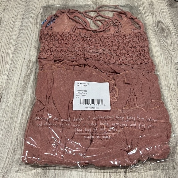FREE People Small Crochet Lace Adella Slip Dress Dusty Rose NWT - Picture 2 of 7